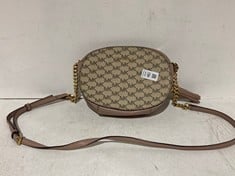 Lot 482  
            BIRMINGHAM SR111 - PARCEL DELIVERY ONLY 

                
MICHAEL KORS HANDBAG MK.