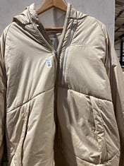 Lot 518  
            BIRMINGHAM SR111 - PARCEL DELIVERY ONLY 

                
NIKE THERMA FIT JACKET.