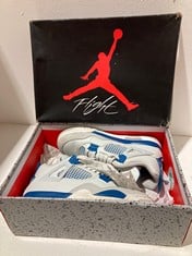 Lot 52  
            BIRMINGHAM SR111 - PARCEL DELIVERY ONLY 
                
NIKE AIR JORDAN SIZE 6.5 WITH BOX.