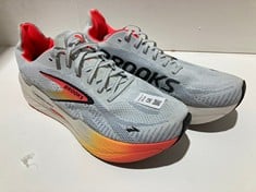 Lot 68  
            BIRMINGHAM SR111 - PARCEL DELIVERY ONLY 
                
BROOKS MENS TRAINERS SIZE 10.5.