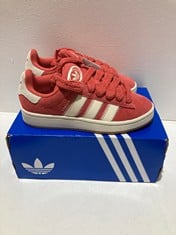 Lot 79  
            BIRMINGHAM SR111 - PARCEL DELIVERY ONLY 
                
ADIDAS ORIGINALS 00S WOMEN’S TRAINERS SIZE 4.