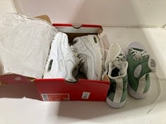 Lot 94  
            BIRMINGHAM SR111 - PARCEL DELIVERY ONLY 

                
NIKE AIR MAX 90 LTR WHITE, TO ALSO INCLUDE CONVERSE TRAINERS UK 6.