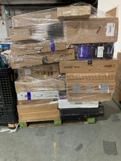 Lot 105  
            Chesterfield Tech - Collection or Optional Delivery Available 

                
PALLET OF ASSORTED UNTESTED MONITORS. [JPTC86632] (LOCATION: TECH) (KERBSIDE PALL...