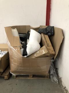 Lot 232  
            Chesterfield SR40 - Collection or Optional Delivery Available 

                
PALLET OF ASSORTED ITEMS TO INCLUDE FOLDABLE LADDER IN BLACK (LOCATION: SR42)