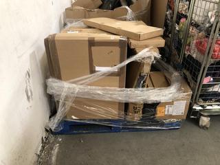 Lot 284  
            Chesterfield SR40 - Collection or Optional Delivery Available 

                
PALLET OF ASSORTED ITEMS TO INCLUDE WHITE BOARD 35 X 50CM (LOCATION: SR42)