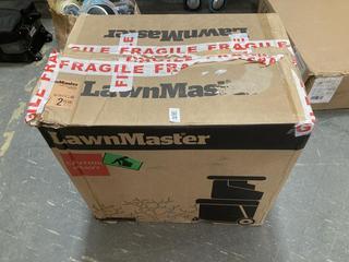 Lot 29  
            Chesterfield SR40 - Collection or Optional Delivery Available 

                
LAWNMASTER 2800W QUIET SHREDDER MODEL: SDS2810 ORIGINAL RRP- £199.99 (LOCATION: B4)