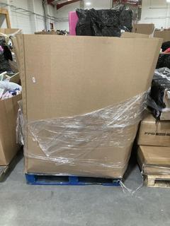 Lot 304  
            Chesterfield SR40 - Collection or Optional Delivery Available 

                
PALLET OF ASSORTED ITEMS TO INCLUDE RUSSELL HOBBS BRONTE KETTLE (LOCATION: SR42)