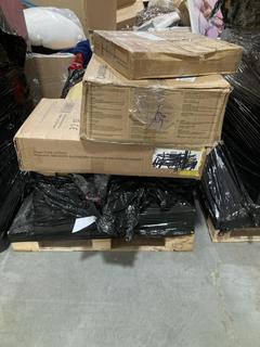 Lot 311  
            Chesterfield SR40 - Collection or Optional Delivery Available 

                
PALLET OF ASSORTED ITEMS TO INCLUDE KIDS TABLES AND 1 CHAIR SET (LOCATION: SR42)