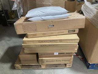 Lot 314  
            Chesterfield SR40 - Collection or Optional Delivery Available 

                
PALLET OF ASSORTED ITEMS TO INCLUDE OXFORD RADIATOR COVER MEDIUM (LOCATION: SR42)