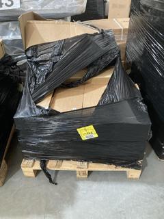 Lot 347  
            Chesterfield SR40 - Collection or Optional Delivery Available 

                
PALLET OF ASSORTED ITEMS TO INCLUDE RETURN POLY BAG (LOCATION: SR42)