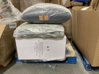 Lot 354  
            Chesterfield SR40 - Collection or Optional Delivery Available 

                
PALLET OF ASSORTED ITEMS TO INCLUDE X-TRA LARGE PADDED PET BED IN NAVY (LOCATION:...