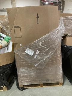 Lot 373  
            Chesterfield SR40 - Collection or Optional Delivery Available 

                
PALLET OF ASSORTED ITEMS TO INCLUDE TOILET SEAT IN WHITE (LOCATION: SR42)