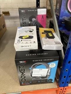 Lot 415  
            Chesterfield SR40 - Collection or Optional Delivery Available 

                
11 X ASSORTED ITEMS TO INCLUDE GAMING HEADSET (LOCATION: B RACKING )