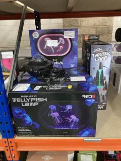 Lot 425  
            Chesterfield SR40 - Collection or Optional Delivery Available 

                
7 X ASSORTED ITEMS TO INCLUDE JELLYFISH LAMP (LOCATION: B RACKING )