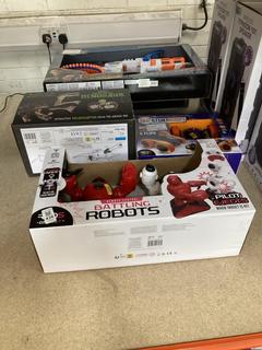 Lot 436  
            Chesterfield SR40 - Collection or Optional Delivery Available 

                
5 X ASSORTED ITEMS TO INCLUDE BATTLING ROBOTS (LOCATION: B RACKING )