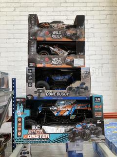 Lot 484  
            Chesterfield SR40 - Collection or Optional Delivery Available 

                
4 X ASSORTED ITEMS TO INCLUDE R/C ROCK MONSTER (LOCATION: B RACKING )