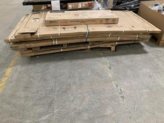 Lot 610  
            Chesterfield SR40 - Collection or Optional Delivery Available 

                
PALLET OF ASSORTED ITEMS TO INCLUDE MAGNETIC GLASS DRY ERASE BOARD IN GREY (LOCAT...