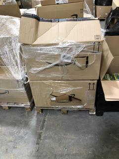 Lot 625  
            Chesterfield SR40 - Collection or Optional Delivery Available 

                
PALLET OF ASSORTED ITEMS TO INCLUDE KEYBOARD AND MOUSE COMBO (LOCATION: SR42)