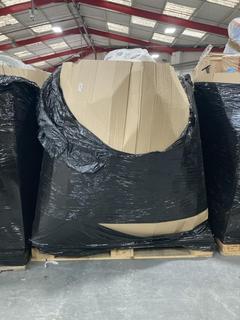 Lot 79  
            Chesterfield SR40 - Collection or Optional Delivery Available 

                
PALLET OF ASSORTED ITEMS TO INCLUDE OUTDOOR WALL DECORATION IN GREEN (LOCATION: B6)