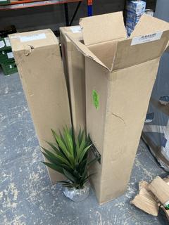 Lot 85  
            Chesterfield SR40 - Collection or Optional Delivery Available 

                
4 X ASSORTED ITEMS TO HOUSEPLANT IN GREEN (LOCATION: A7)