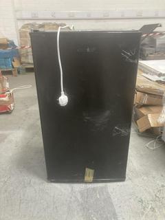 Lot 268  
            Chesterfield SR35 - Collection or Optional Delivery Available 

                
COMFEE FREEZER IN BLACK - MODEL - RCU60BL2UK - ORIGINAL RRP £149 (LOCATION: SR35)