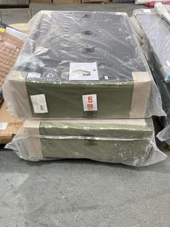 Lot 44  
            Chesterfield SR35 - Collection 

                
DFS KING SIZE DIVAN BED BASE IN OLIVE GREEN - ORIGINAL RRP £699 COLLECTION ONLY) ...