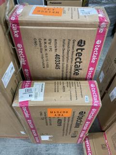 Lot 532  
            Chesterfield SR35 - Collection or Optional Delivery Available 

                
TECTAKE CAMPING KITCHEN 116X52 TO INCLUDE CAMPING KITCHEN 164.5 (LOCATION: SR35) ...