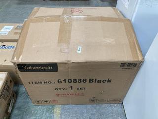 Lot 600  
            Chesterfield SR35 - Collection or Optional Delivery Available 

                
YAHEETECH SINGLE BLACK LEATHER ARMCHAIR IN BLACK LEATHER EFFECT FINISH (LOCATION:...