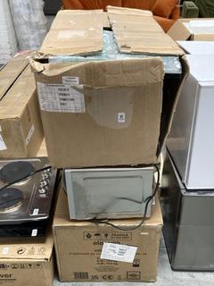 Lot 674  
            Chesterfield SR35 - Collection 

                
3 X ASSORTED ITEMS TO INCLUDE ELECTRIQ BUILT-IN 25L DIGITAL MICROWAVE (COLLECTION...