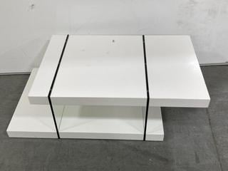 Lot 68  
            Chesterfield SR35 - Collection 
                
DFS OFF CENTERED COFFEE TABLE IN WHITE (LOCATION: SR35)