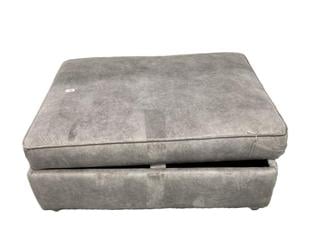 Lot 78  
            Chesterfield SR35 - Collection or Optional Delivery Available 

                
DFS RECTANGLE FOOT POUFFE WITH STORAGE IN GREY FABRIC (LOCATION: SR35)