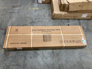 Lot 222  
            Chesterfield SR36 - Collection or Optional Delivery Available 

                
5 X 3FT OUTDOOR STORAGE UNIT (LOCATION: SR36 A3)