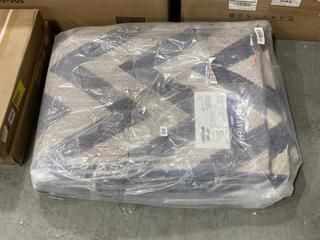 Lot 258  
            Chesterfield SR36 - Collection or Optional Delivery Available 

                
SAFAVIEH AMHERST 244CM X 305CM RUG IN NAVY/BEIGE (LOCATION: SR36 A2)