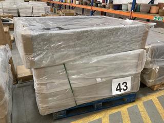 Lot 271  
            Chesterfield SR36 - Collection or Optional Delivery Available 

                
3 X ASSORTED ITEM TO INCLUDE 4FT 6 DOUBLE DIVAN BASES (LOCATION: SR36 A2)