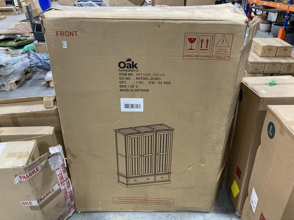 Lot 304  
            Chesterfield SR36 - Collection or Optional Delivery Available 

                
OAKLAND FURNITURE TRIPLE WARDROBE PART (LOCATION: SR36 B1)