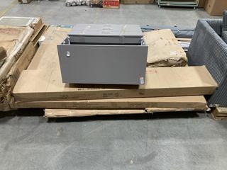 Lot 318  
            Chesterfield SR36 - Collection or Optional Delivery Available 

                
4 X ASSORTED ITEMS TO INCLUDE CHEST OF DRAWERS PART IN GREY (LOCATION: SR36 A5)