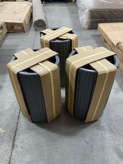 Lot 377  
            Chesterfield SR36 - Collection Only 

                
ASSORTED PLANT POTS IN GREY (COLLECTION ONLY) (LOCATION: SR36 A3)