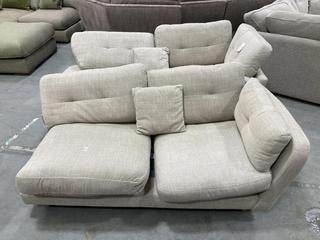 Lot 462  
            Chesterfield SR36 - Collection or Optional Delivery Available 

                
PIONEER TERMINAL 4 SEATER CORNER SOFA IN PIONEER HERRINGBONE MINK (LOCATION: SR36...