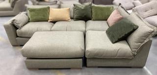 Lot 463  
            Chesterfield SR36 - Collection or Optional Delivery Available 

                
4 SEATER CORNER SOFA WITH FOOT POUFFE TO INCLUDE GREEN VELVET FINISH CUSHION (LOC...
