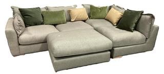 Lot 466  
            Chesterfield SR36 - Collection or Optional Delivery Available 

                
4 SEATER CORNER SOFA WITH FOOT POUFFE TO INCLUDE GREEN VELVET FINISH CUSHION (LOC...