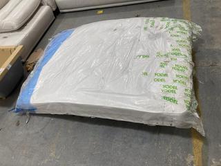 Lot 481  
            Chesterfield SR36 - Collection or Optional Delivery Available 

                
DOUBLE MATTRESS 190 X 135CM (LOCATION: SR36 B2)
