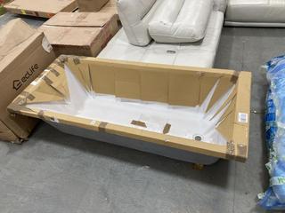 Lot 482  
            Chesterfield SR36 - Collection or Optional Delivery Available 

                
BATHTUB IN WHITE (LOCATION: SR36 B2)