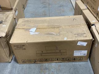 Lot 572  
            Chesterfield SR36 - Collection Only 

                
90CM WHITE GLASS CEILING HOOD MODEL NO. - UBSDCH901W (COLLECTION ONLY) (LOCATION:...