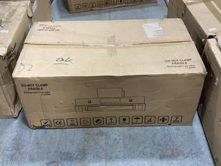 Lot 573  
            Chesterfield SR36 - Collection Only 

                
90CM BLACK GLASS CEILING HOOD MODEL NO. - UBSDCH092BK (COLLECTION ONLY) (LOCATION...