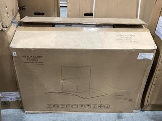 Lot 577  
            Chesterfield SR36 - Collection Only 

                
90CM CURVED GLASS ISLAND HOOD IN STAINLESS STEEL MODEL NO. - ISLA90SS (COLLECTION...