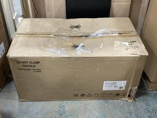 Lot 630  
            Chesterfield SR36 - Collection Only 

                
90 CM BLACK GLASS HOOD - MOD NO UBDAHH90BK( COLLECTION ONLY ) (LOCATION: SR36 B3)