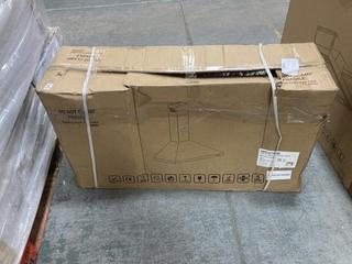 Lot 642  
            Chesterfield SR36 - Collection or Optional Delivery Available 

                
100CM BLACK CHIMNEY HOOD - MOD NO UBSCH100BK (LOCATION: SR36 B3)