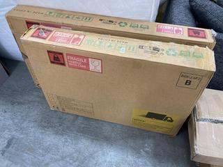 Lot 679  
            Chesterfield SR36 - Collection or Optional Delivery Available 

                
VANITY DESK IN WHITE BOX (1/2 2/2 ) (LOCATION: SR36 B4)