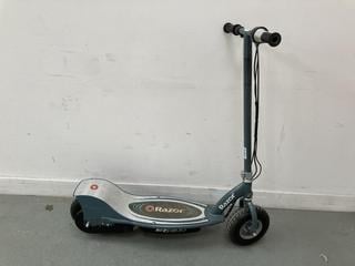 Lot 682  
            Chesterfield SR36 - Collection or Optional Delivery Available 

                
RAZOR ELECTRIC SCOOTER IN GREY ( NO CHARGER INCLUDED ) (LOCATION: SR36 B4)