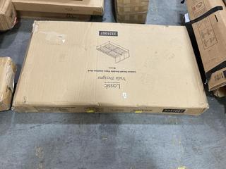 Lot 719  
            Chesterfield SR36 - Collection or Optional Delivery Available 

                
LASSIC VIDA DESIGNS VANITA DOUBLE OTTOMAN FAUX LEATHER BED IN BROWN (LOCATION: SR...